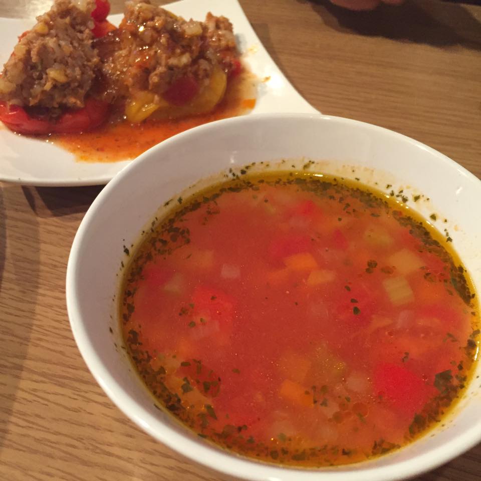 【ルーマニアのスープ・チョルバ ciorba】 ルーマニアを訪れる人が、必ずといって良いほど口にし、そして本当に美味しかった♡という１つにルーマニアのスープが...