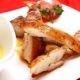 PUI INABUSIT CU MUJDEI 鳥揚げにんにくソース添え
